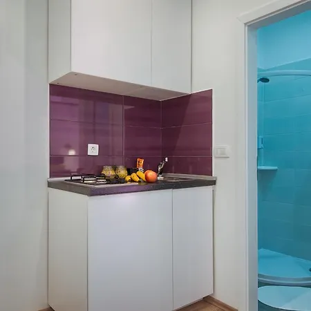 Guest house Top Center Rooms & Studio 3*