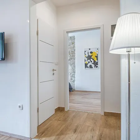 Top Center Rooms & Studio Guest house Pula