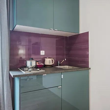 Top Center Rooms & Studio Guest house 3*